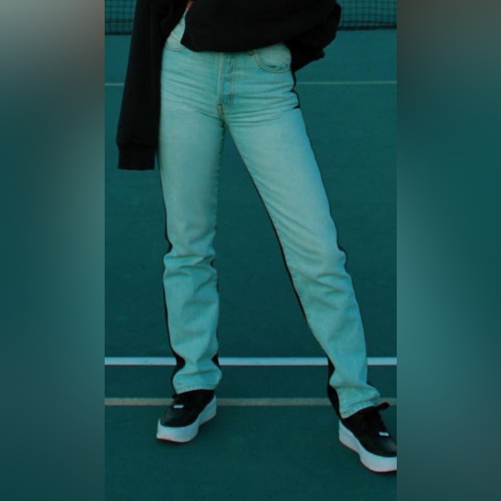 Revice Jeans - Picture 2 of 3
